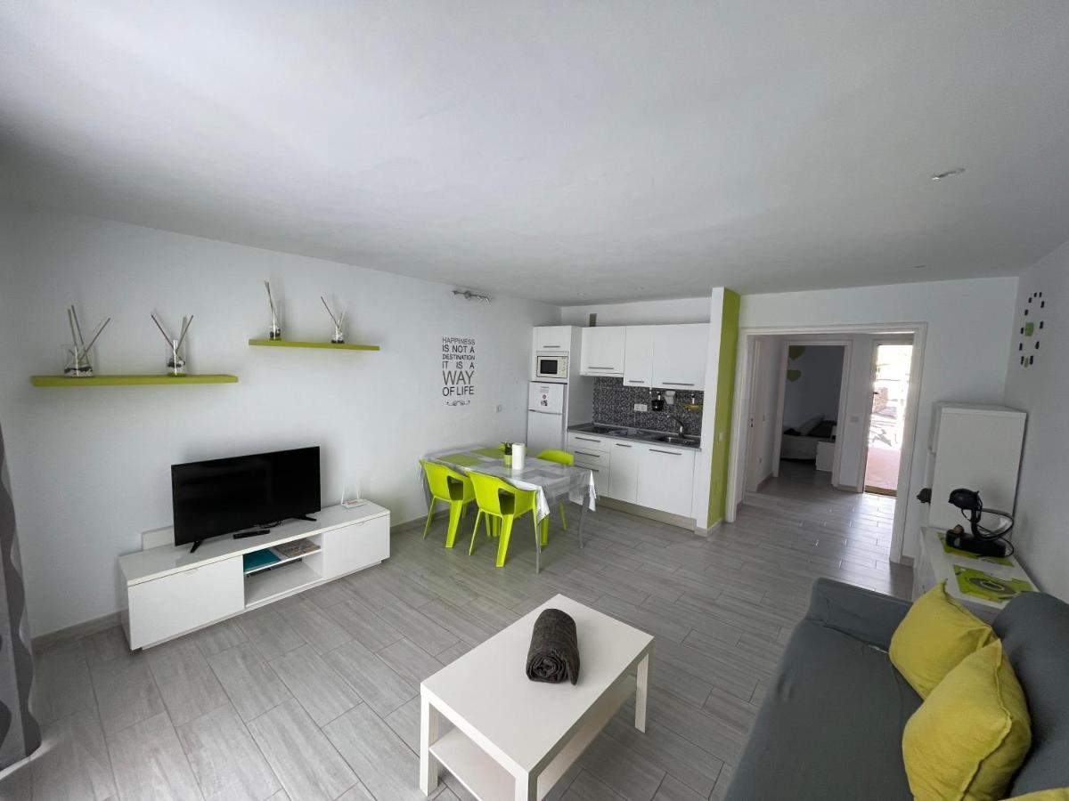 Pistachio Apartment 323 - Lanzarote Apartment กอสตา เตกีสเซ ภายนอก รูปภาพ