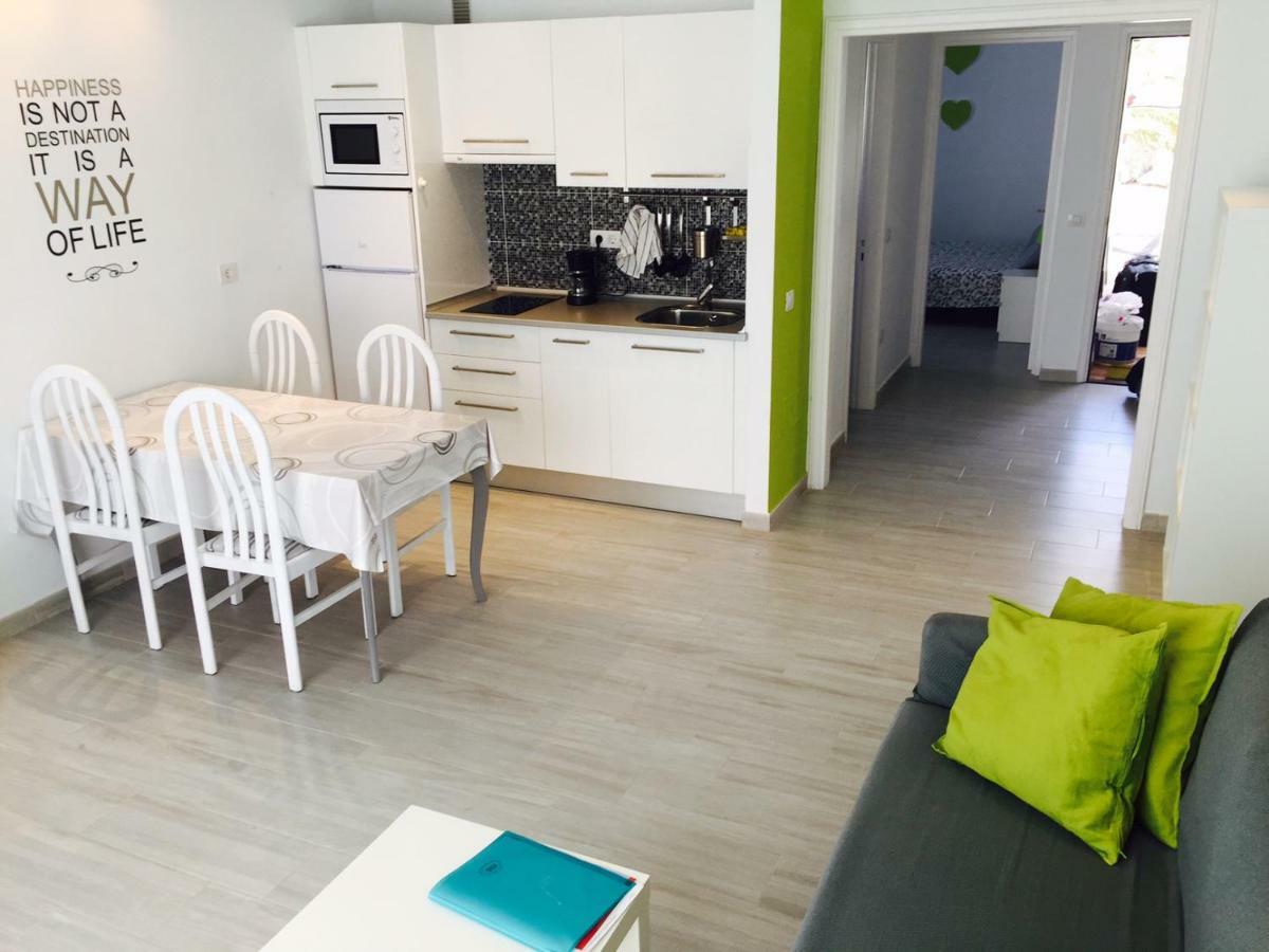 Pistachio Apartment 323 - Lanzarote Apartment กอสตา เตกีสเซ ภายนอก รูปภาพ